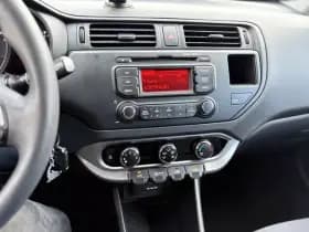 Kia Rio thumbnail 11