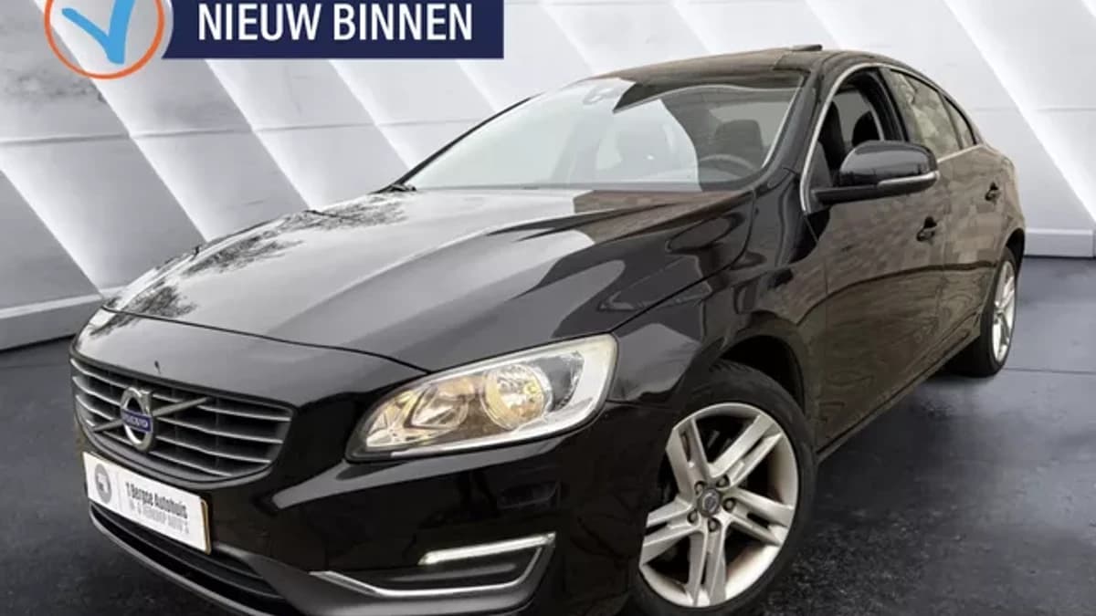Volvo S60 — foto 1