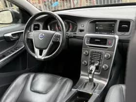 Volvo S60 thumbnail 2