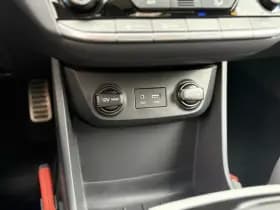 Hyundai Ioniq thumbnail 16