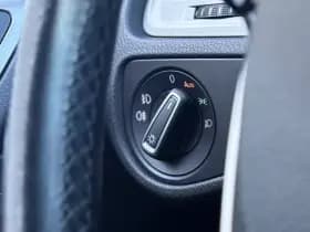 Volkswagen Golf thumbnail 12