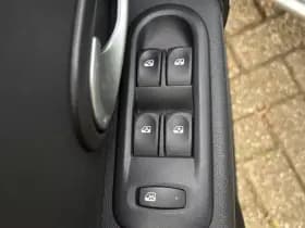 Renault Clio thumbnail 13