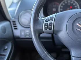 Suzuki SX4 thumbnail 9