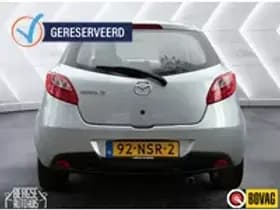 Mazda 2 thumbnail 6