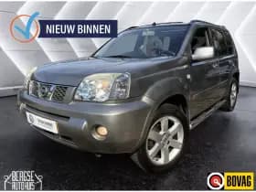 Nissan X-Trail thumbnail 1