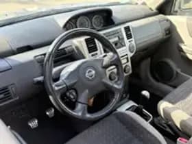 Nissan X-Trail thumbnail 2
