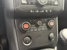 Nissan Qashqai thumbnail 12