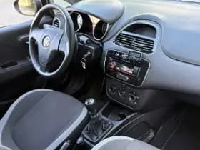 Fiat Punto thumbnail 19