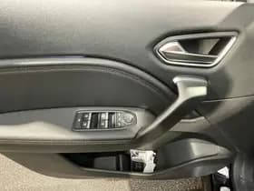 Renault Captur thumbnail 21