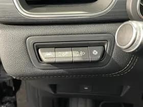 Renault Captur thumbnail 33