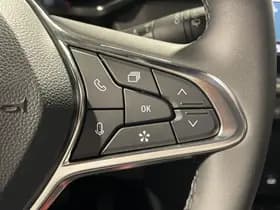 Renault Captur thumbnail 16