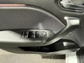 Renault Captur thumbnail 23