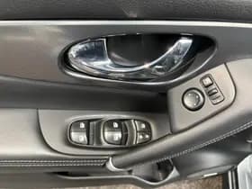 Nissan Qashqai thumbnail 17