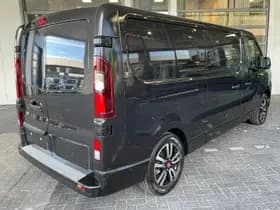 Renault Trafic thumbnail 2