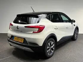Renault Captur thumbnail 2