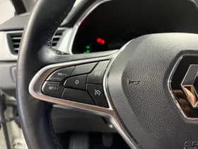 Renault Captur thumbnail 16