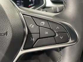 Renault Captur thumbnail 18