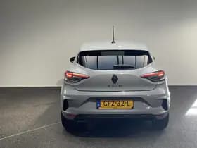Renault Clio thumbnail 18