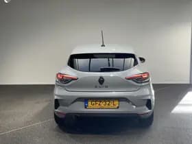 Renault Clio thumbnail 26