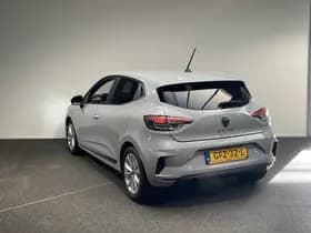 Renault Clio thumbnail 6