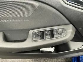 Renault Clio thumbnail 18