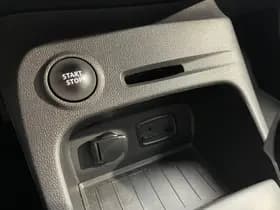 Renault Captur thumbnail 34