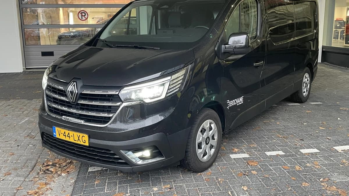 Renault Trafic — foto 1