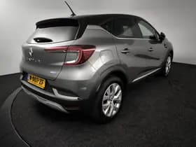 Renault Captur thumbnail 2