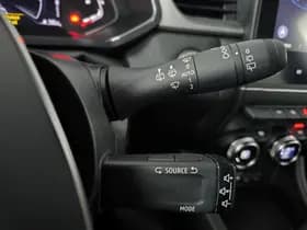Renault Captur thumbnail 24