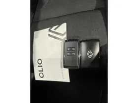 Renault Clio thumbnail 14