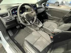 Renault Clio thumbnail 6