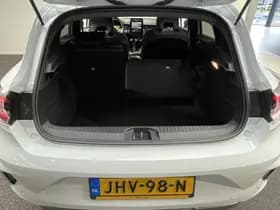 Renault Clio thumbnail 8