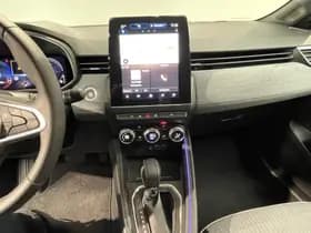 Renault Clio thumbnail 9