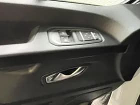Renault Trafic thumbnail 16
