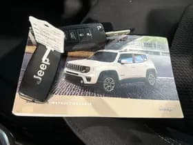 Jeep Renegade thumbnail 14