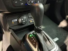 Jeep Renegade thumbnail 23