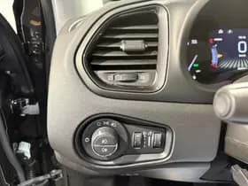 Jeep Renegade thumbnail 8