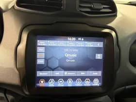 Jeep Renegade thumbnail 9