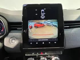 Renault Clio thumbnail 11