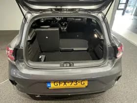 Renault Clio thumbnail 25