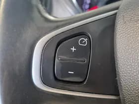 Renault Captur thumbnail 18