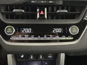 Toyota Corolla thumbnail 12