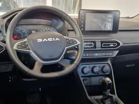 Dacia Sandero thumbnail 3