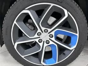 Lynk & Co 01 thumbnail 25