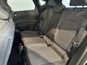 Renault Captur thumbnail 8
