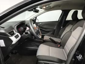 Renault Clio thumbnail 12