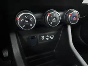 Renault Clio thumbnail 29