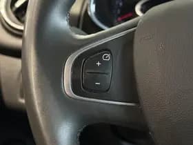 Renault Clio thumbnail 21