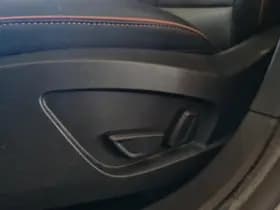 Renault Captur thumbnail 18
