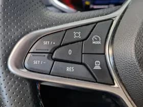 Renault Captur thumbnail 15
